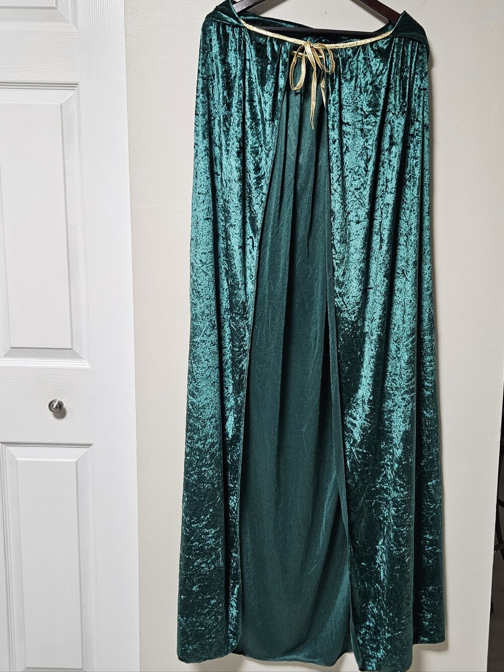 Velvet Emerald Green Maxi Cape with Tie Hood Urban Coco
